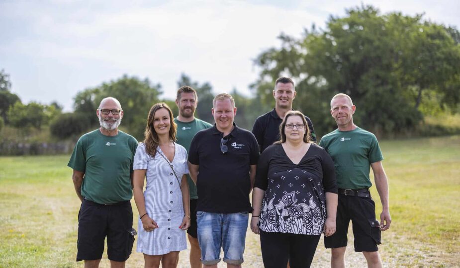 Priser på lægning af træterrasse – hvad koster det egentlig?