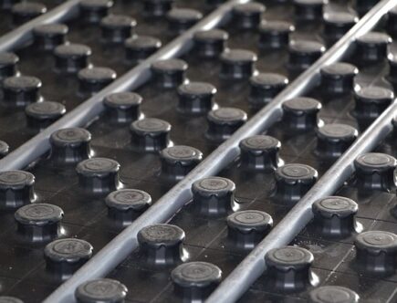 Gulvvarmeslanger til renovering: Spar penge og plads med denne smarte løsning