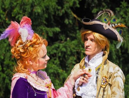 Fra køkken til catwalk: Forklæder som en trendy modeaccessorie