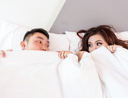 Sengekampen: Hvordan finder du den perfekte seng til din liggekomfort?