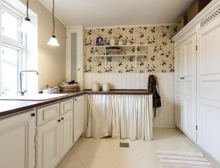 Sådan integrerer du din møbelhund i din indretning