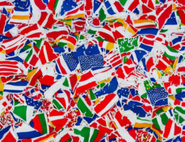 Kageflag som kunst: Oplev imponerende kagepyntningsteknikker med flag-motiver